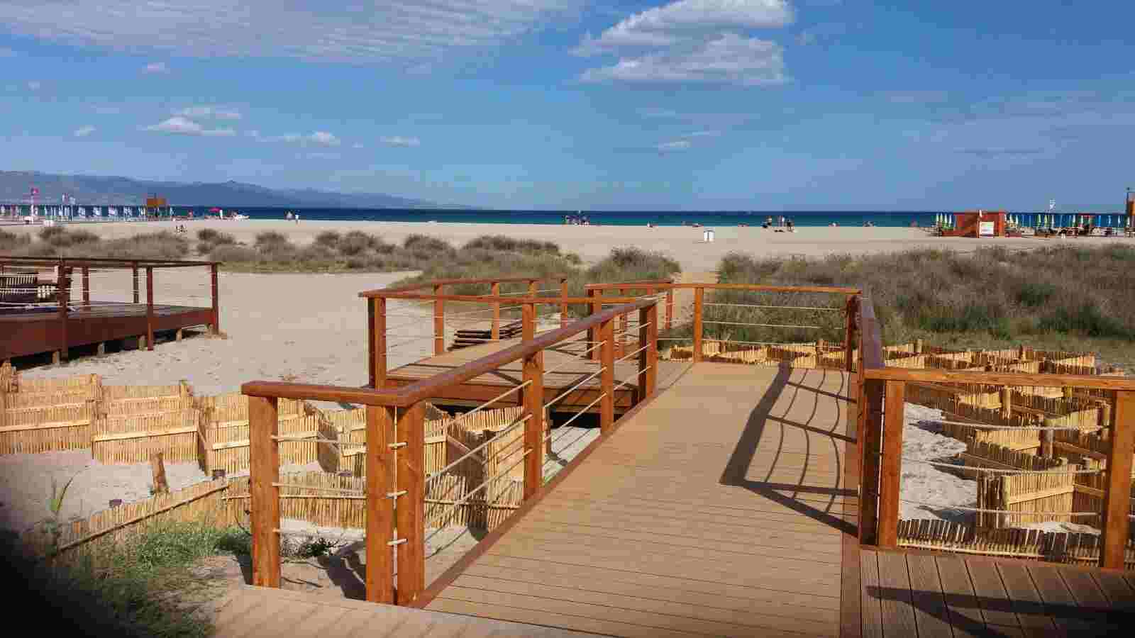 Strutture in legno per abbellire le nostre spiagge